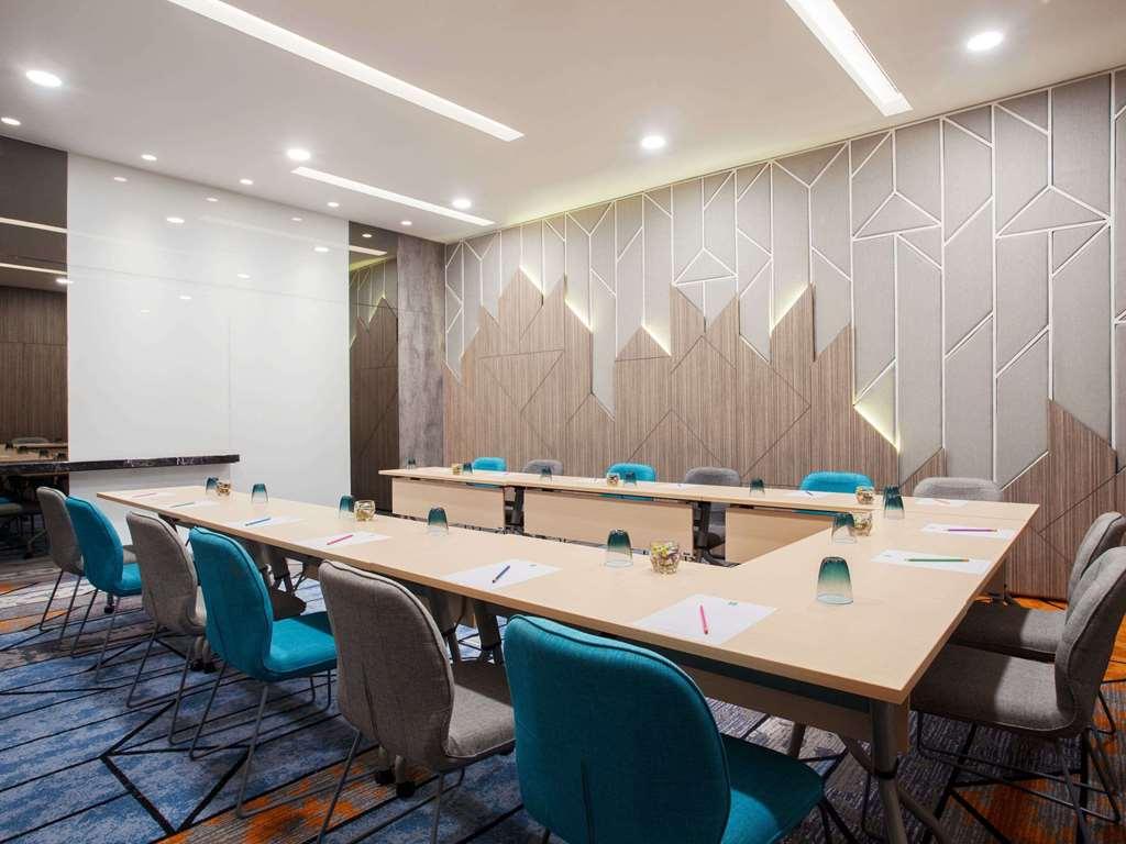 Ibis Styles Medan Pattimura Exterior foto