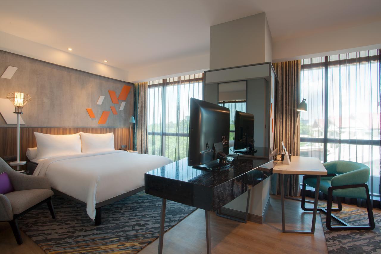 Ibis Styles Medan Pattimura Exterior foto